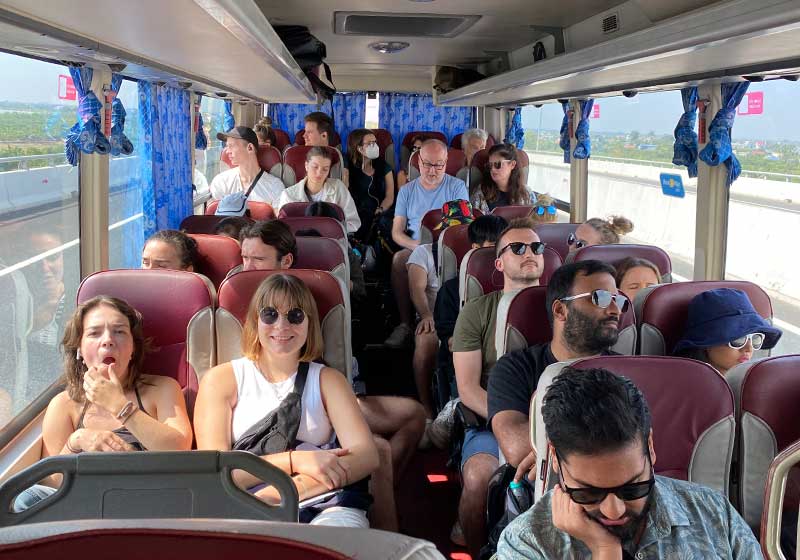 Bus Hanoi to Cat Ba