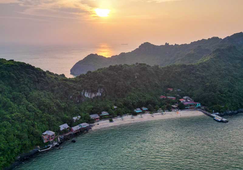 Cat Ba freedom Island